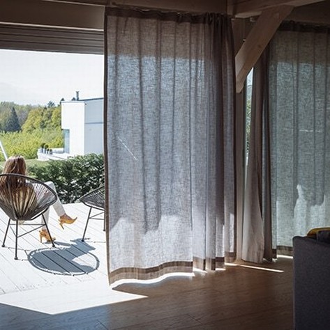 somfy-curtains-indoor-terrace-comfort