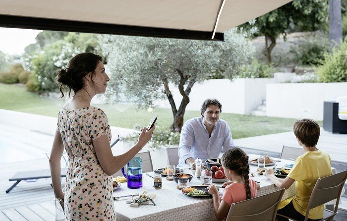 Elektrische Zonnescherm Van Somfy